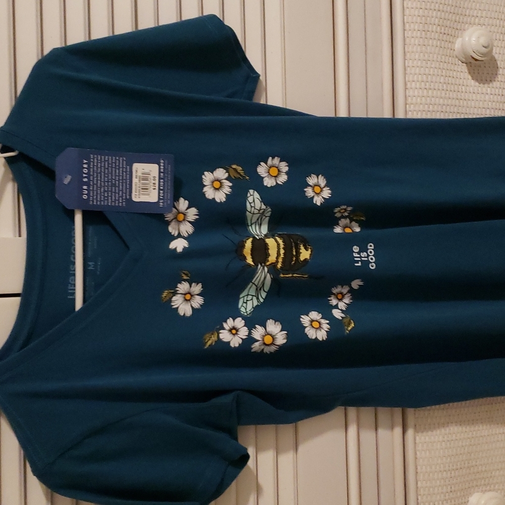 NWT LIFE IS GOOD CRUSHER TEE